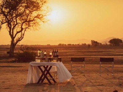 Sundowners at Kayila Camp