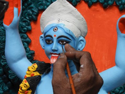 Artist at Kumartuli