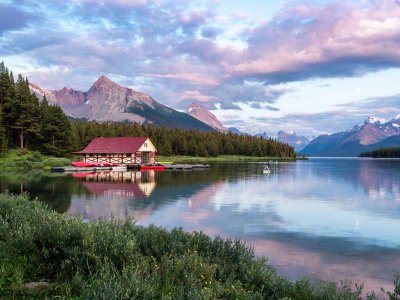 Maligne Lake