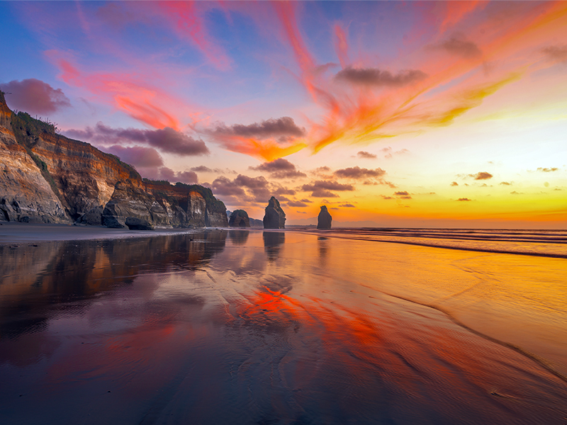 Taranaki Three Sisters 